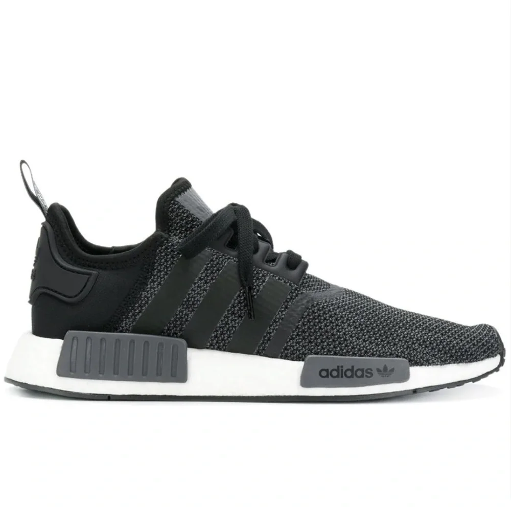 Adidas NMD_R1 Core Black Carbon Sneakers Men’s Size 8